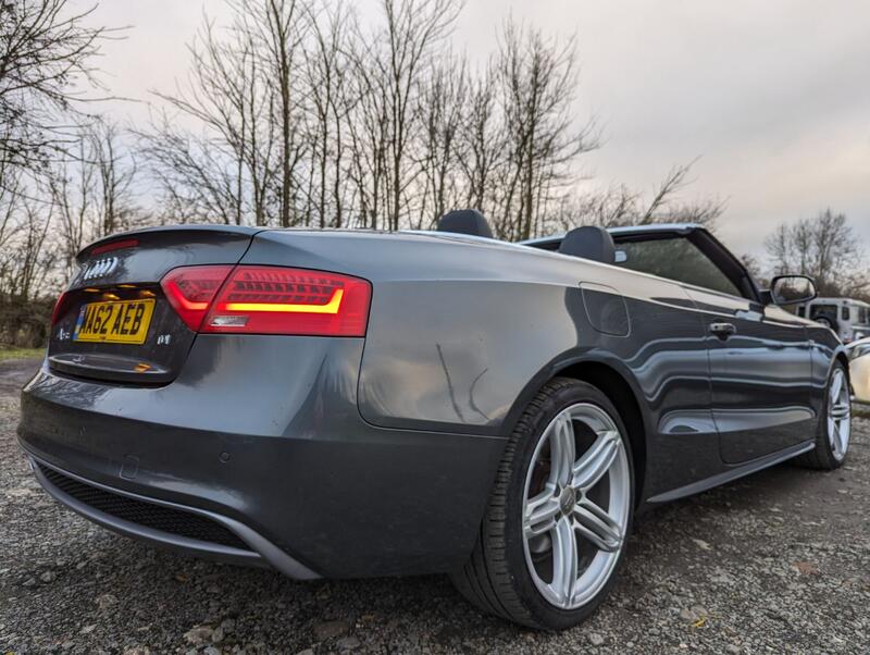 AUDI A5 2.0 TDI S line  2012