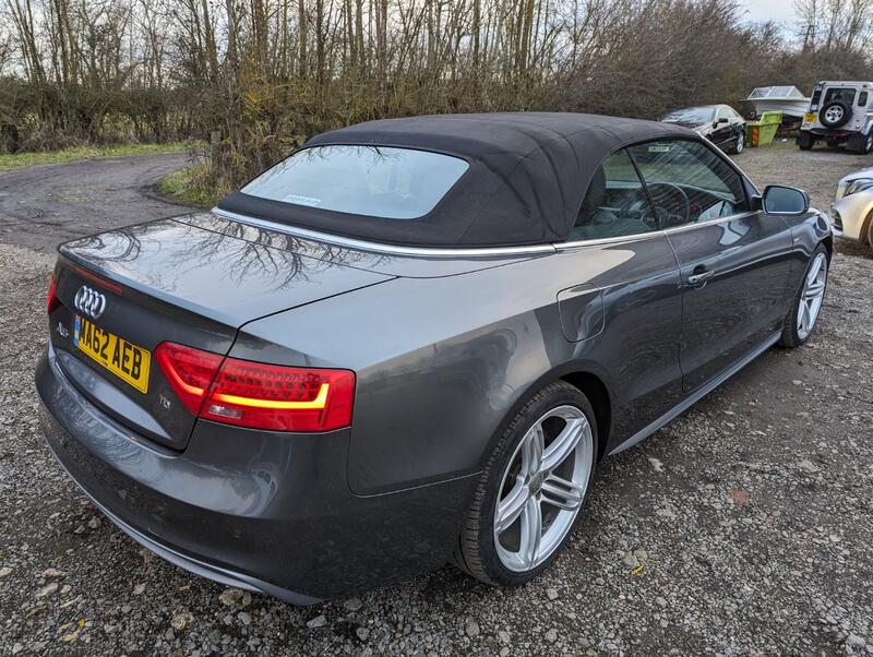 AUDI A5 2.0 TDI S line  2012