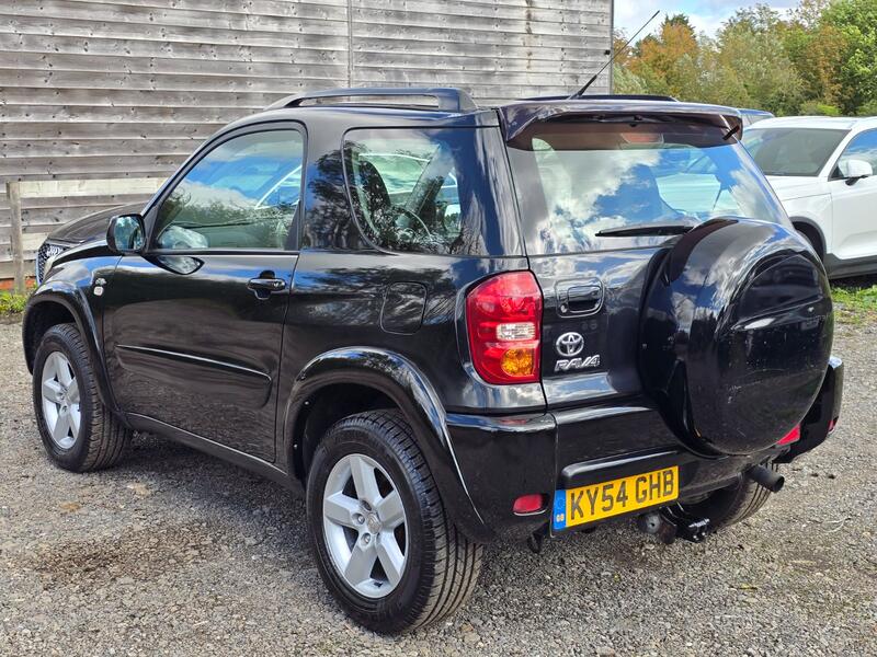 TOYOTA RAV4 2.0 D-4D XT3 2004