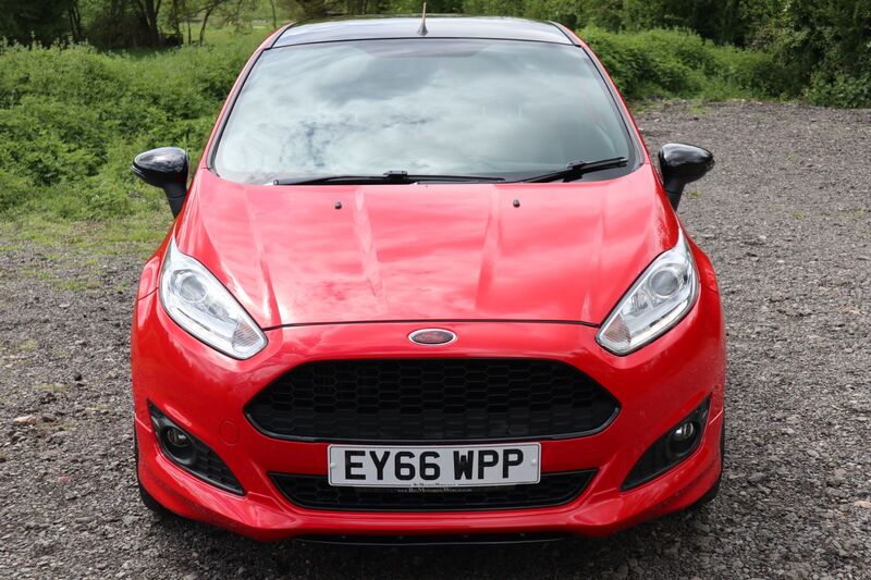 FORD FIESTA ST-LINE RED EDITION 2016