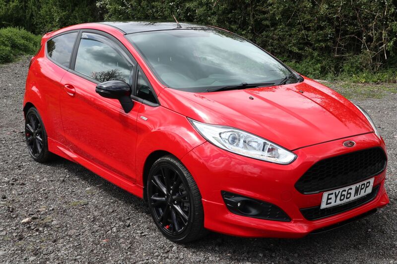 FORD FIESTA ST-LINE RED EDITION 2016