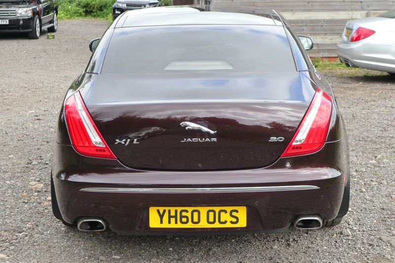 JAGUAR XJ D V6 PORTFOLIO 2010