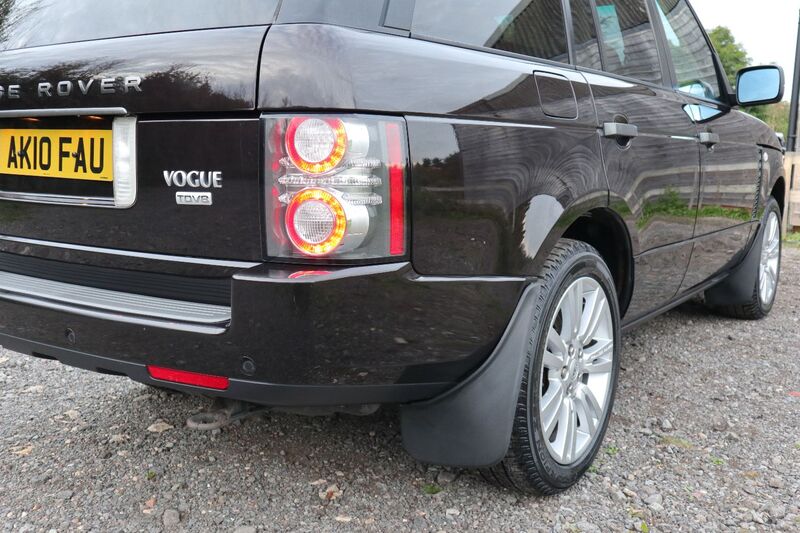 LAND ROVER RANGE ROVER TDV8 VOGUE 2010