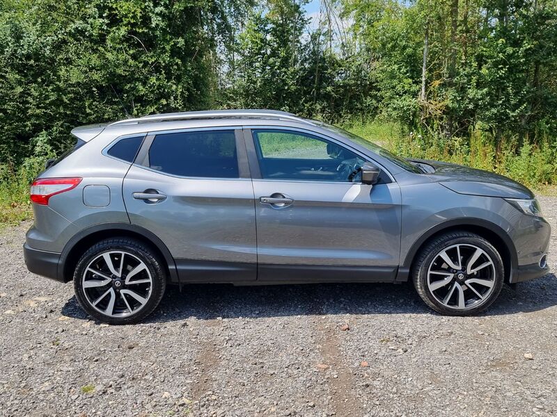 NISSAN QASHQAI TEKNA DIG-T 2014