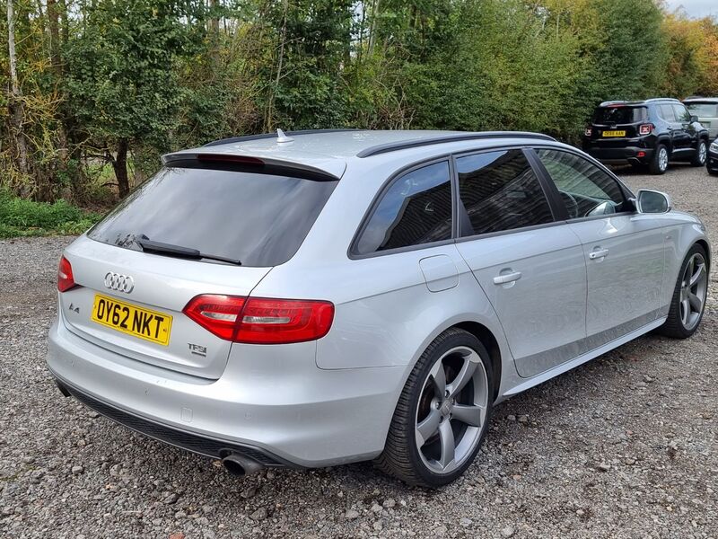 AUDI A4 AVANT TFSI QUATTRO S LINE BLACK EDITION 2012