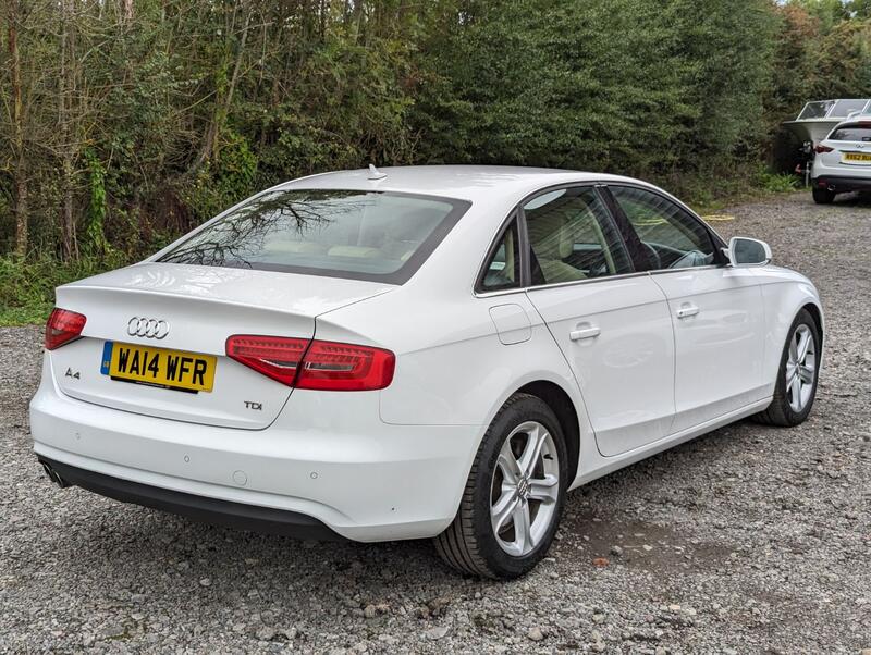 AUDI A4 2.0 TDI SE Technik 2014